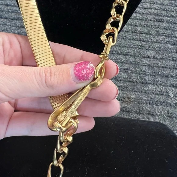 Lanyard Statement Necklace - Picture 4 of 8